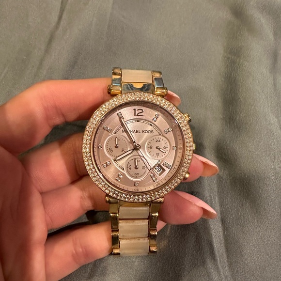 Michael kors watch - Picture 1 of 7
